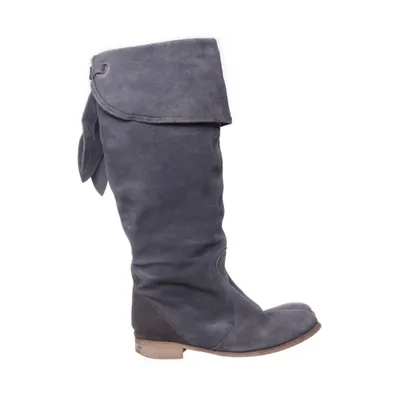 Boots (Gray) from Bama