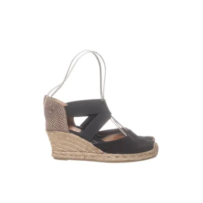 Wedges (Black) from Kanna