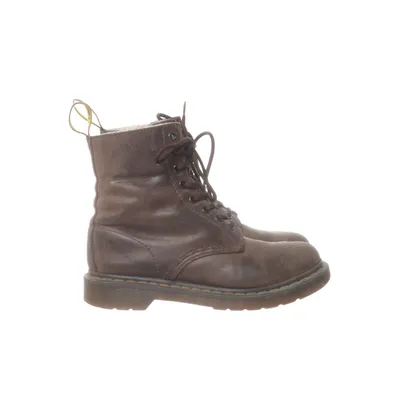Laced boots (Brown) from Dr. Martens