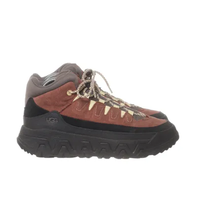 Hiking boots (Captaril) from UGG Suede