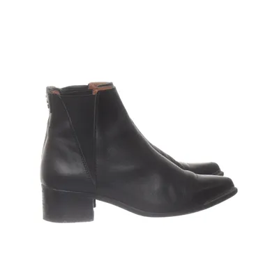 Boots (Svart) från Sixtyseven