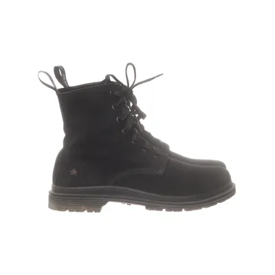Laced boots (Black) from The Art Company