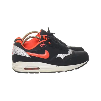 Baskets (Noir, Rouge, Argent) de Nike Air Max