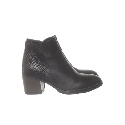 Ankle boots (Black) from EH!