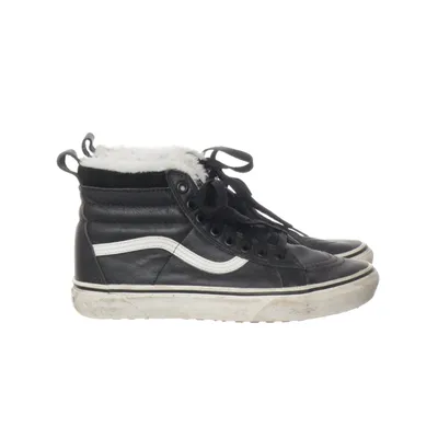 Laced boots (Black, White) from Vans