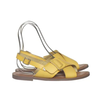 Sandals (Yellow) from Refresh Leather