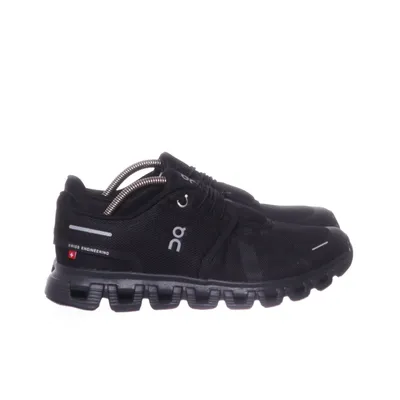 Running shoes (Black) from Q.C.