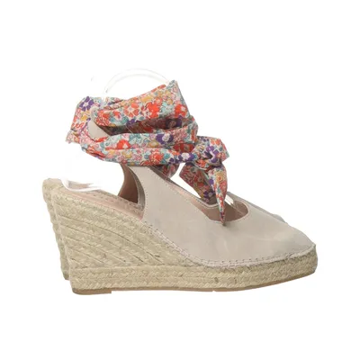Chaussure compensées (Beige, Multicolore) de Macarena