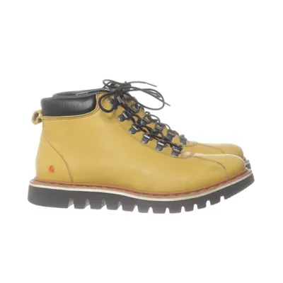 Hiking boots (Yellow) from The Art Company