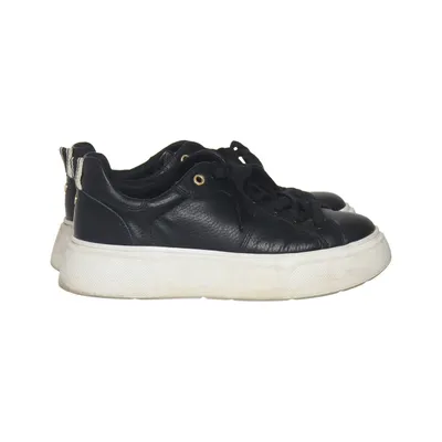 Trainers (Black, White) from Agnes Cecilia