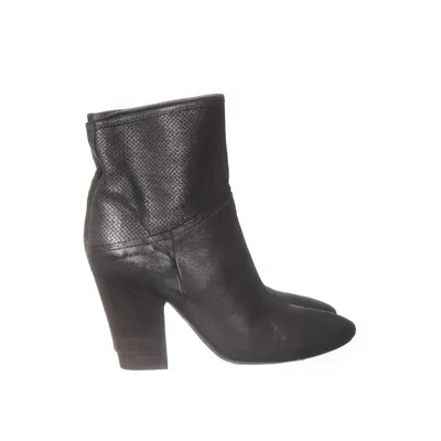 Heeled boots (Gray) from Vic