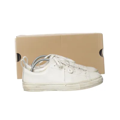 Sneakers (BT Low Chubby Smooth Tonal) from Buddy