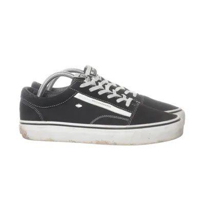 Canvas shoes (Black) from British Knights