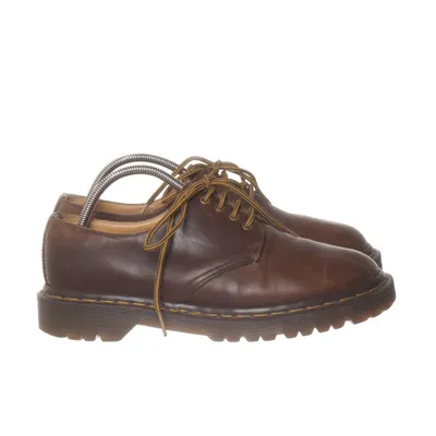 Derbyskor (Brun) från Dr. Martens