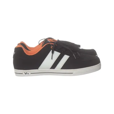Sneakers (Black, White) from Victory