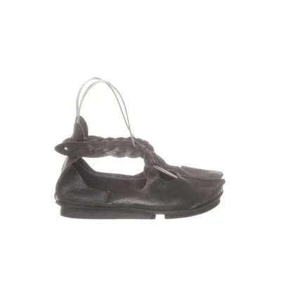 Walking shoes (Black) from Trippen