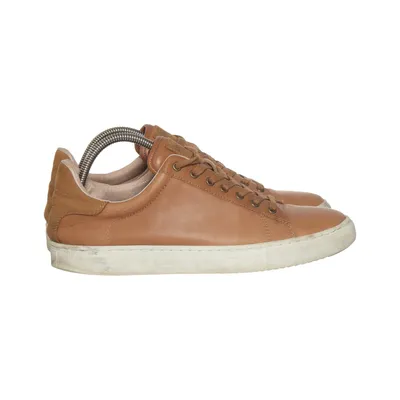 Walking shoes (Brown) from Philip Hog Polyurethane