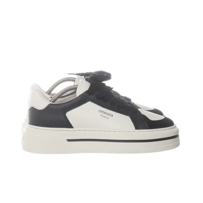Sneakers (White, Black) from Copenhagen Leather