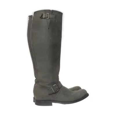 Boots (Gray) from Dainite