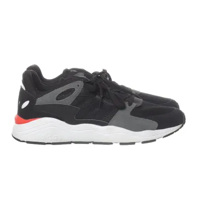 Baskets (Noir, Gris, Blanc) de Adidas