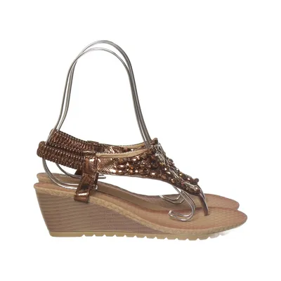 Wedges (Brown) from Siketu