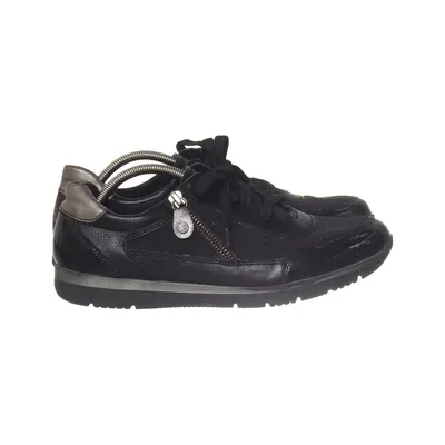 Sneakers (Black) from Relife