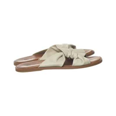 Slip-ins (Beige, Brown) from Inuovo Leather