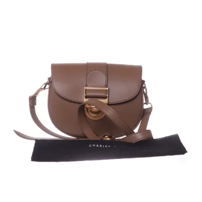 Axelremsväska (Brun) från Charles & Keith