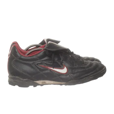Football shoes (Black, Red, White) from Nike