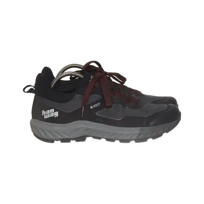 Hiking shoes (Black, Gray) from Hanwag