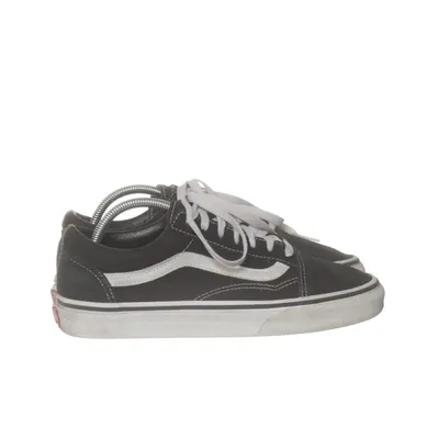 Sneakers (Black, White) from Vans
