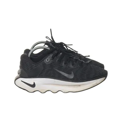 Trainers (Black, Gray) from Nike