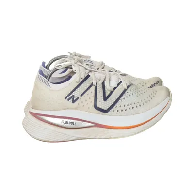 Løbesko (Fuelcell Supercomp) fra New Balance