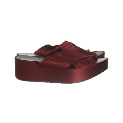 Wedges (Red) from Pedro García