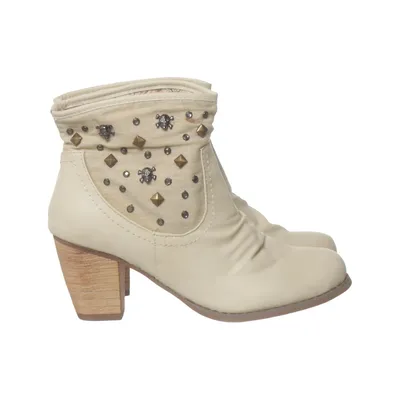 Bottes à talons (Beige) de Lisa-w