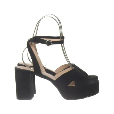 High heel sandals (Black) from What For