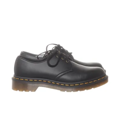 Derbyskor (Svart) från Dr. Martens