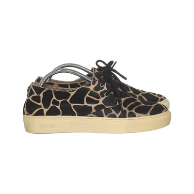 Sneakers (Black, Beige, Multicolored) from Maruti Leather