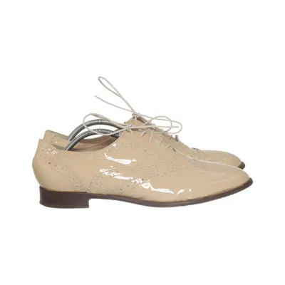 Brogues (Beige) from Pat Calvin