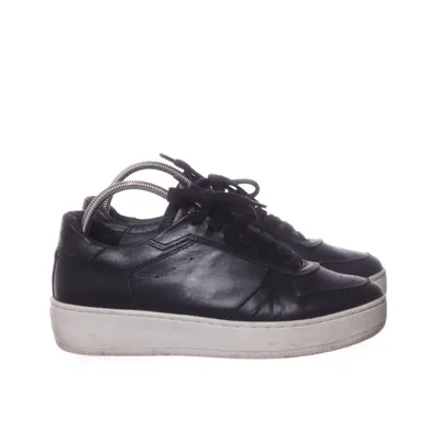 Sneakers (Black) from Jim Rickey