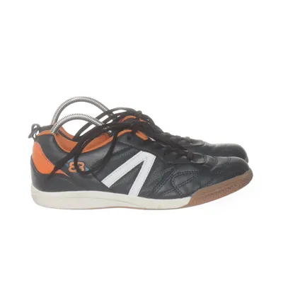 Baskets (Noir, Blanc, Orange) de EB