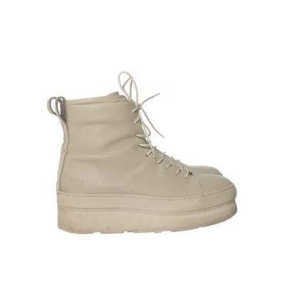 Bottes à lacets (Beige) de Gram