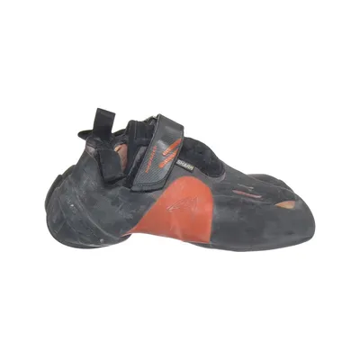 Climbing shoes (Shark) from Mad Rock