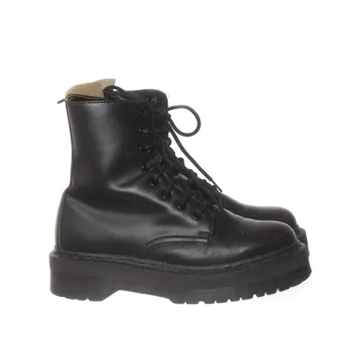 Kängor (JADON II MONO) från Dr. Martens