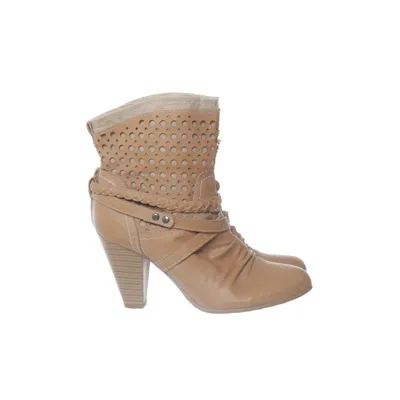 Heeled boots (Beige) from Young Spirit