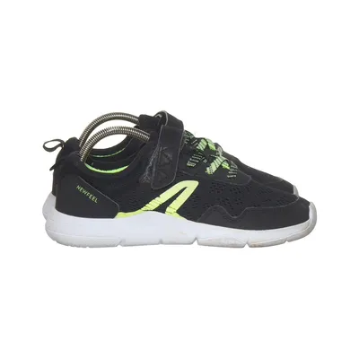 Trainers (Black, White) from Newfeel
