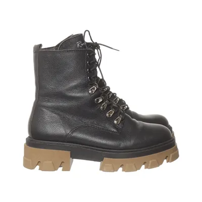 Kängor (Svart) från Rusin