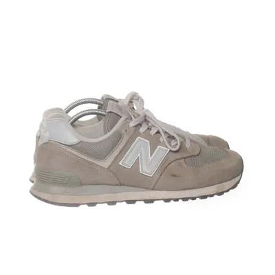 Running shoes (574) from New Balance
