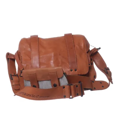 Axelremsväska (Brun) från Aunts & Uncles