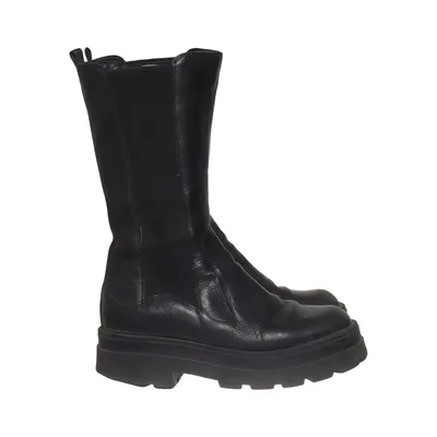 Chelsea boots (Black) from Dr. Martens